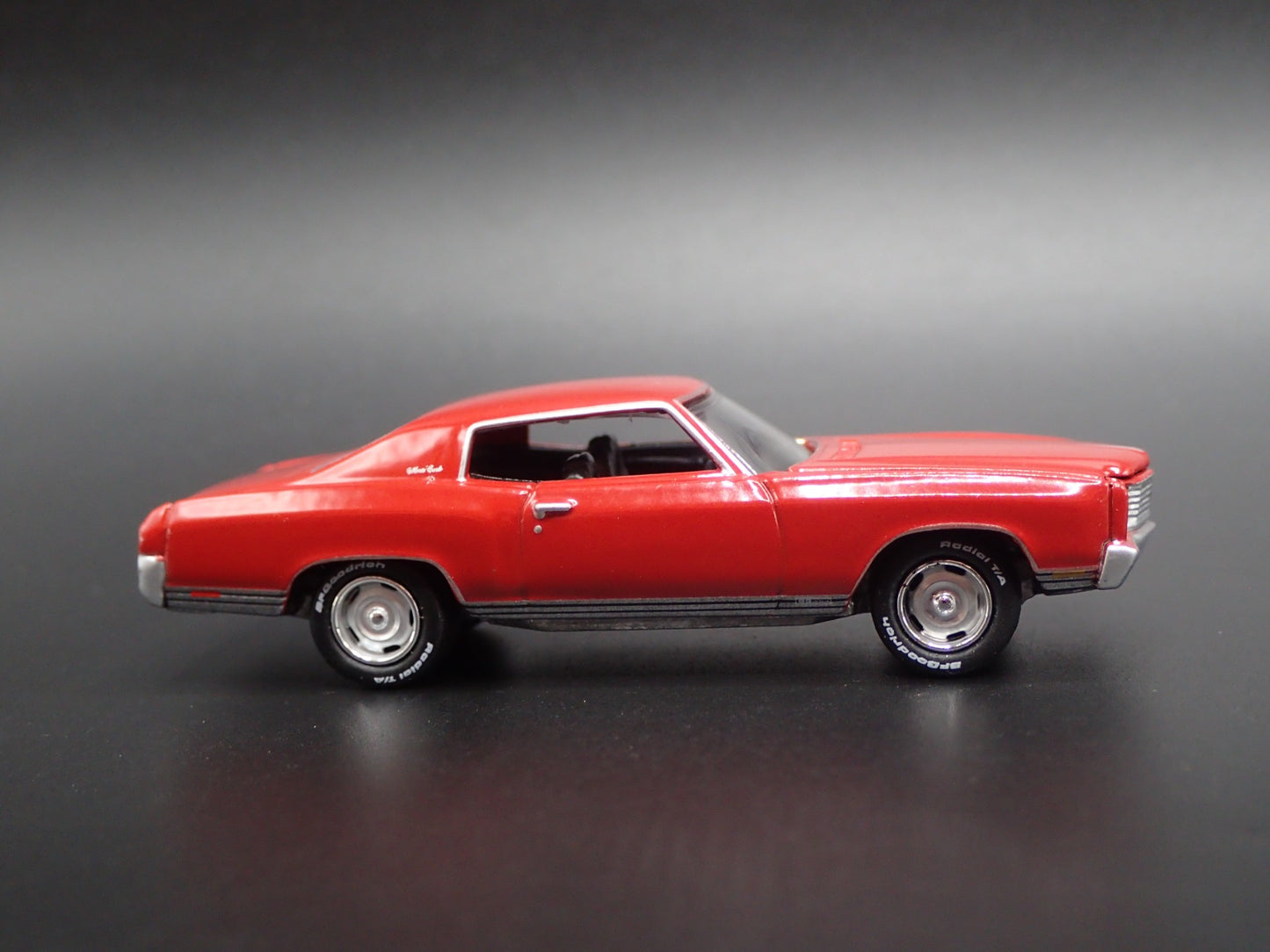 1971 71 CHEVY CHEVROLET MONTE CARLO SS RED 1:64 SCALE DIORAMA DIECAST MODEL CAR