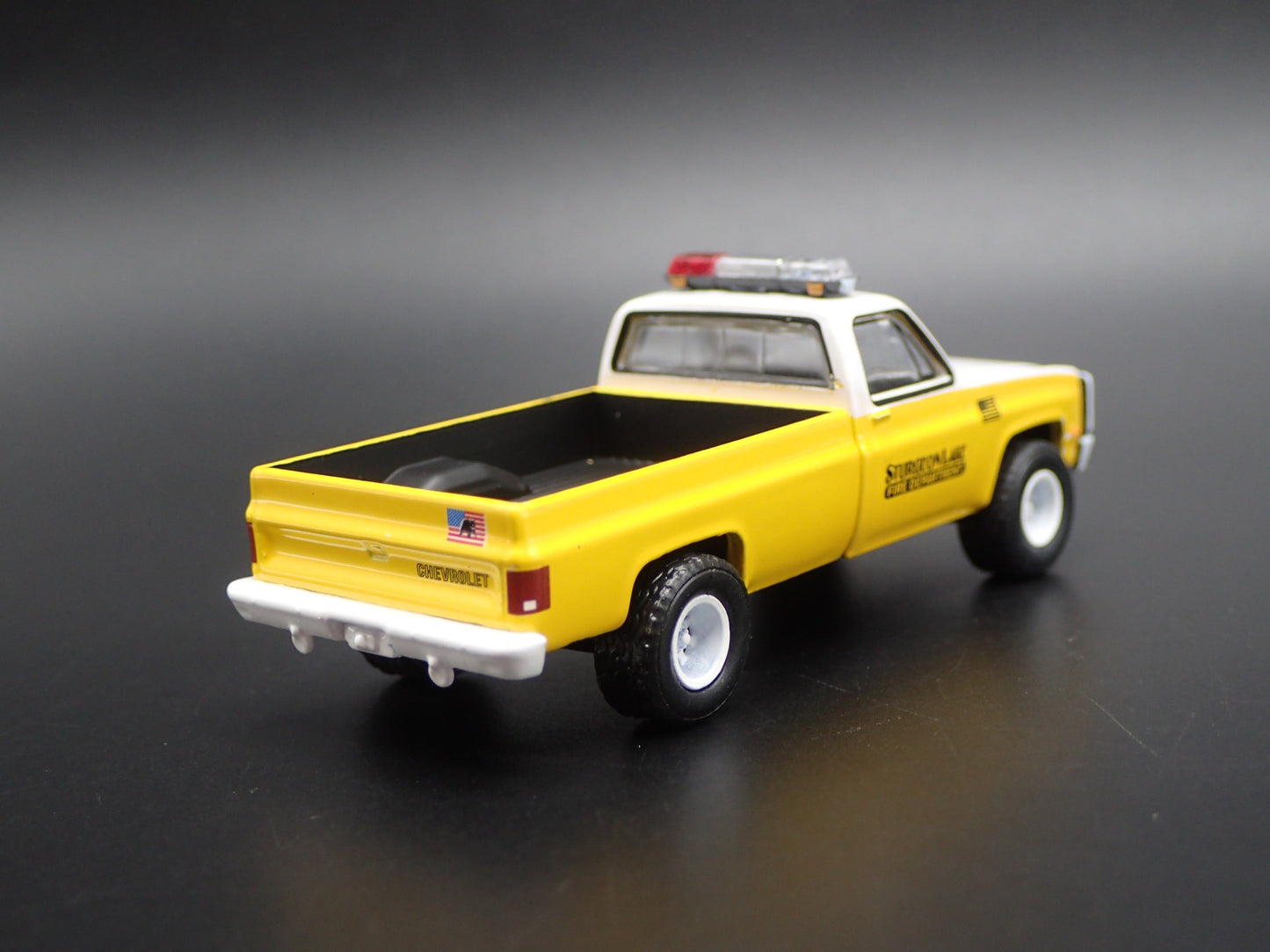 1987 CHEVY CHEVROLET TRUCK M1008 STURGEON LAKE FIRE 1:64 SCALE DIECAST MODEL CAR