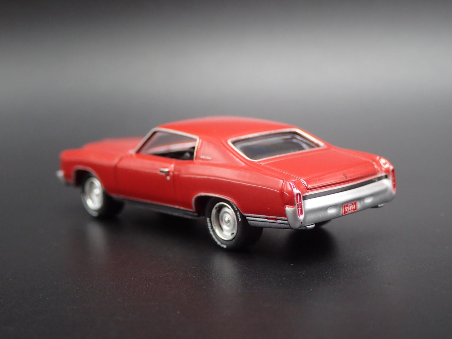 1971 71 CHEVY CHEVROLET MONTE CARLO SS RED 1:64 SCALE DIORAMA DIECAST MODEL CAR