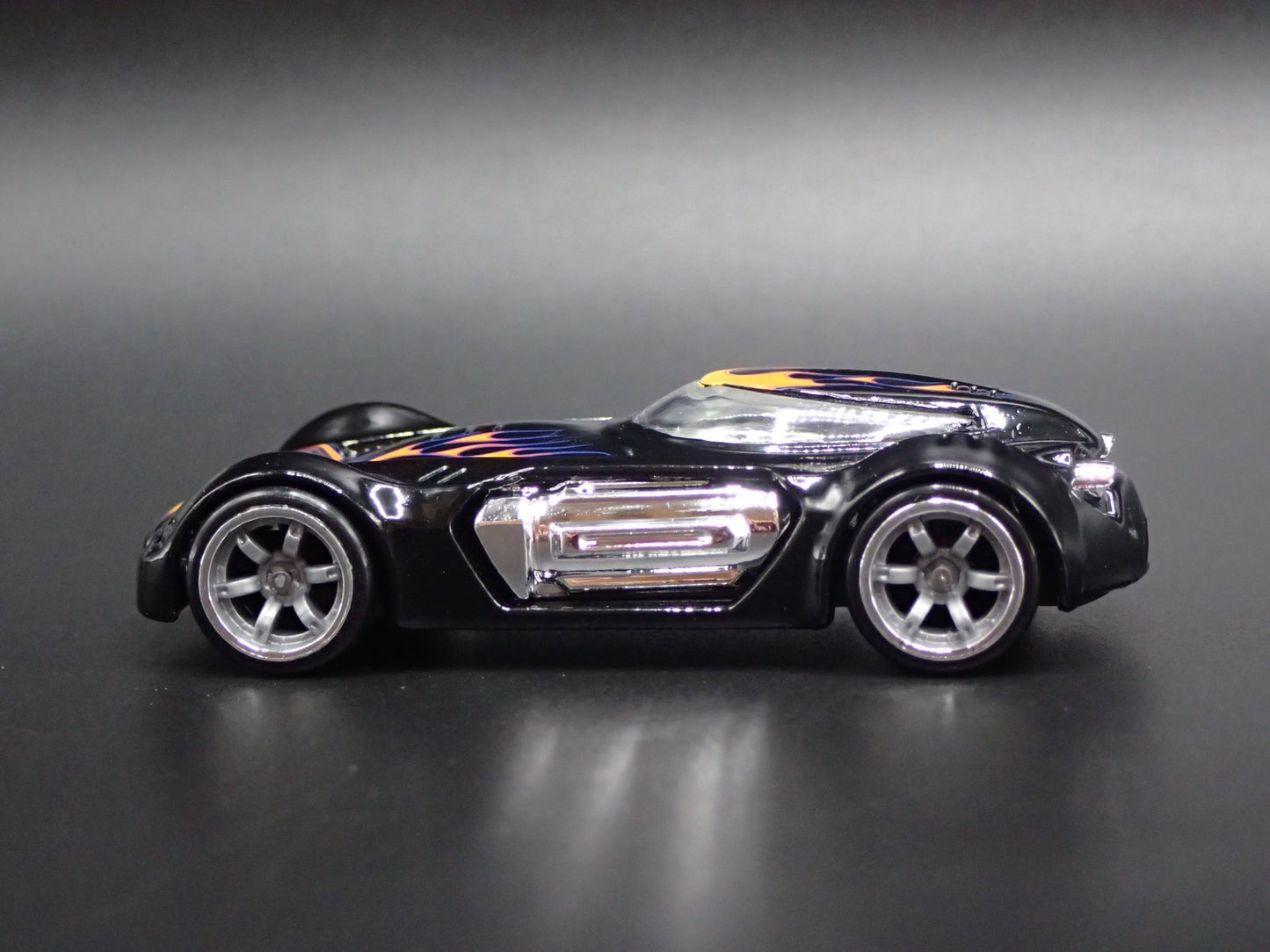 2007 07 DODGE XP-07 CONCEPT CAR 1:64 SCALE COLLECTIBLE DIORAMA DIECAST MODEL CAR