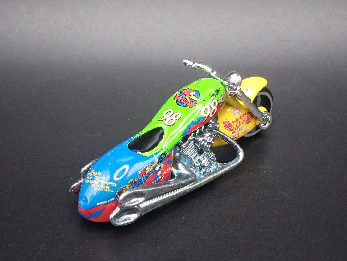 SCORCHIN SCOOTER MOTORCYCLE  WOODY 98 1:64 HOT WHEELS SCALE DIECAST MODEL CAR