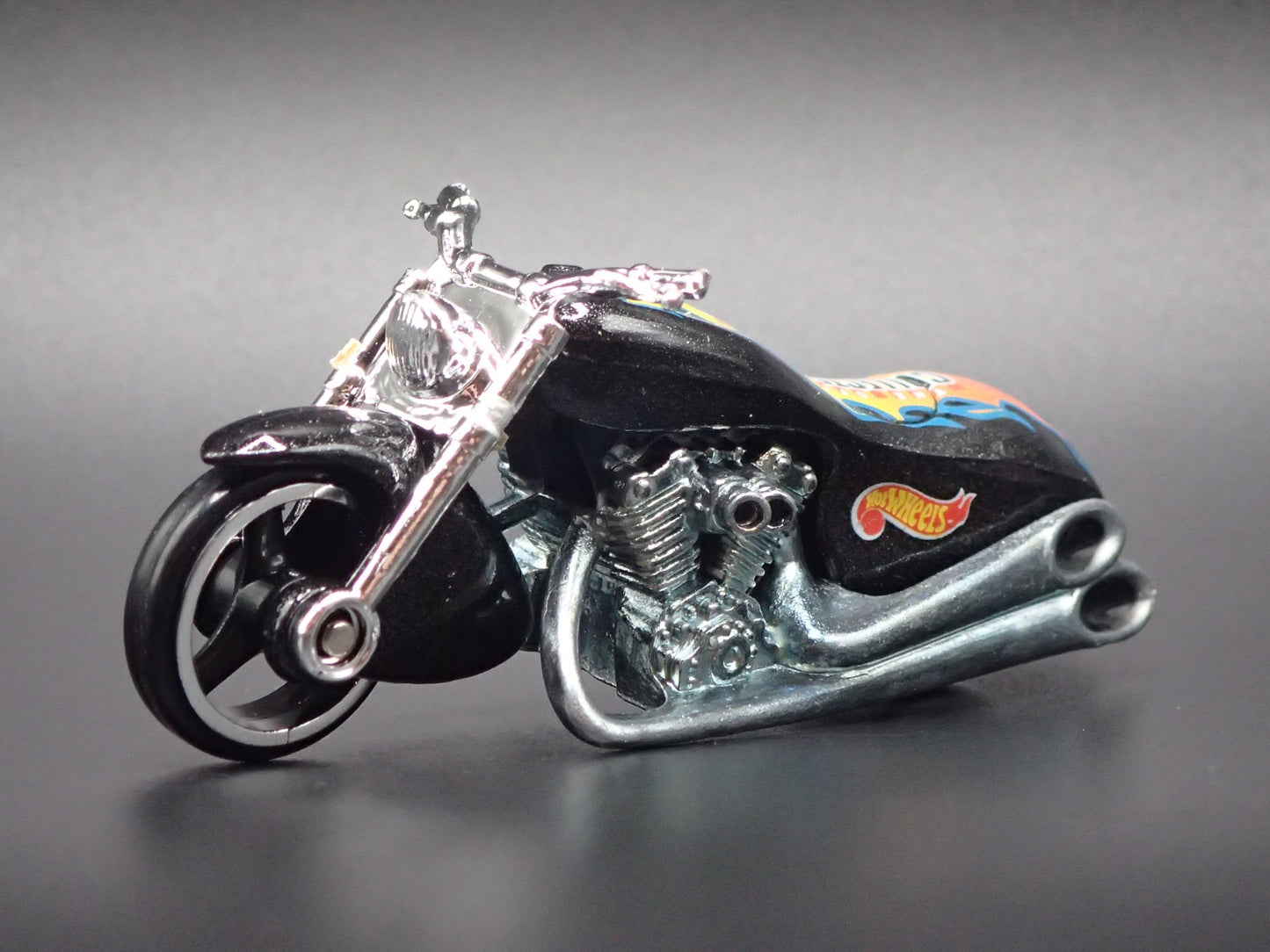 SCORCHIN SCOOTER MOTORCYCLE BLACK HOT WHEELS 1:64 HW SCALE DIECAST MODEL CAR