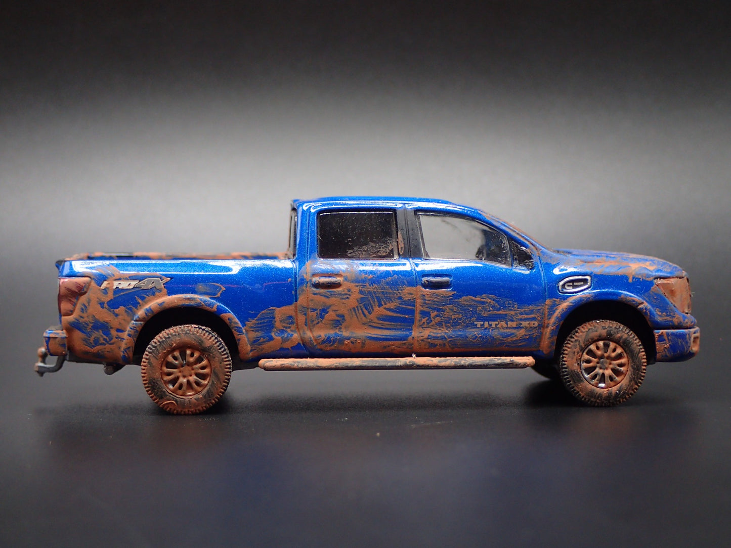 2016-2024 NISSAN TITAN XD PRO-4X PICKUP TRUCK OFFROAD 1:64 DIECAST MODEL CAR