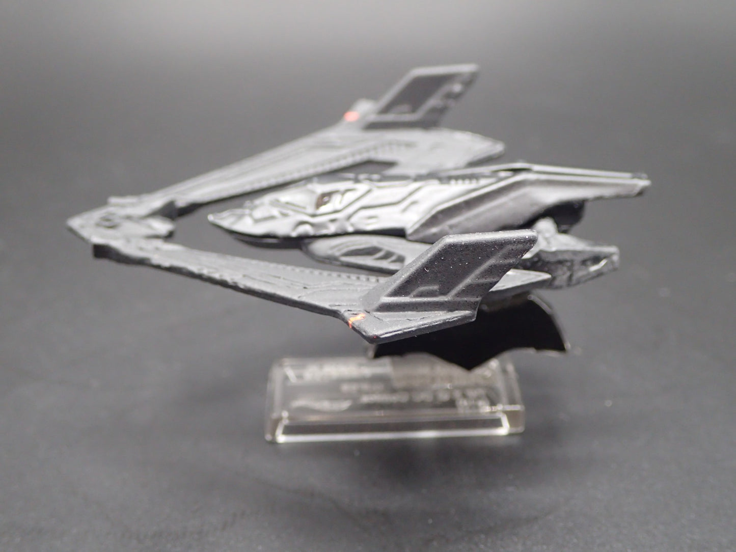 BATMAN VS SUPERMAN BATWING RARE 1:64 SCALE COLLECTIBLE DIORAMA DIECAST MODEL CAR