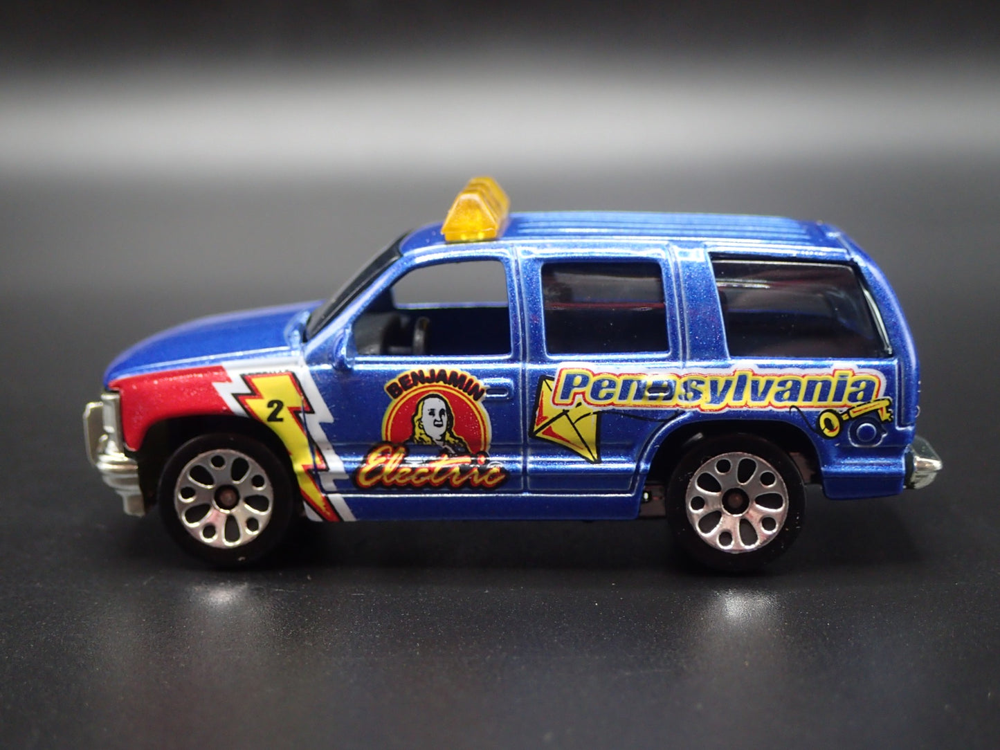 1997 97 CHEVY CHEVROLET TAHOE PENNSYLVANIA 1:64 SCALE DIORAMA DIECAST MODEL CAR