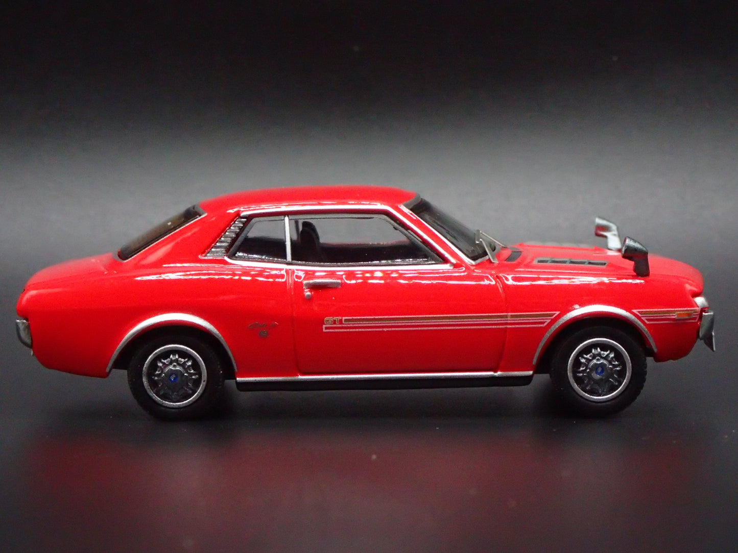 1970 70 TOYOTA CELICA 1600GTV TA22 RARE 1:64 SCALE DIORAMA DIECAST MODEL CAR