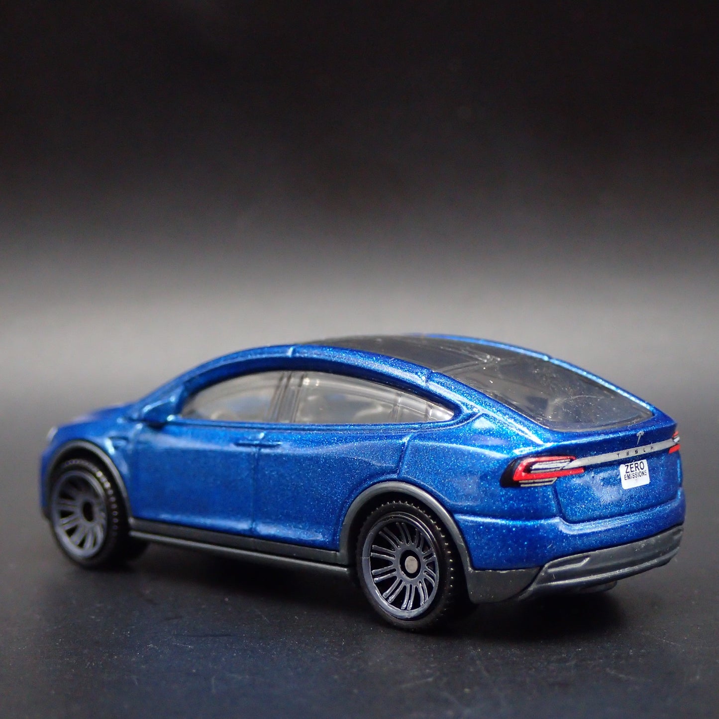 2016-2025 TESLA MODEL X SUV BLUE 1:64 SCALE COLLECTIBLE DIECAST MODEL CAR