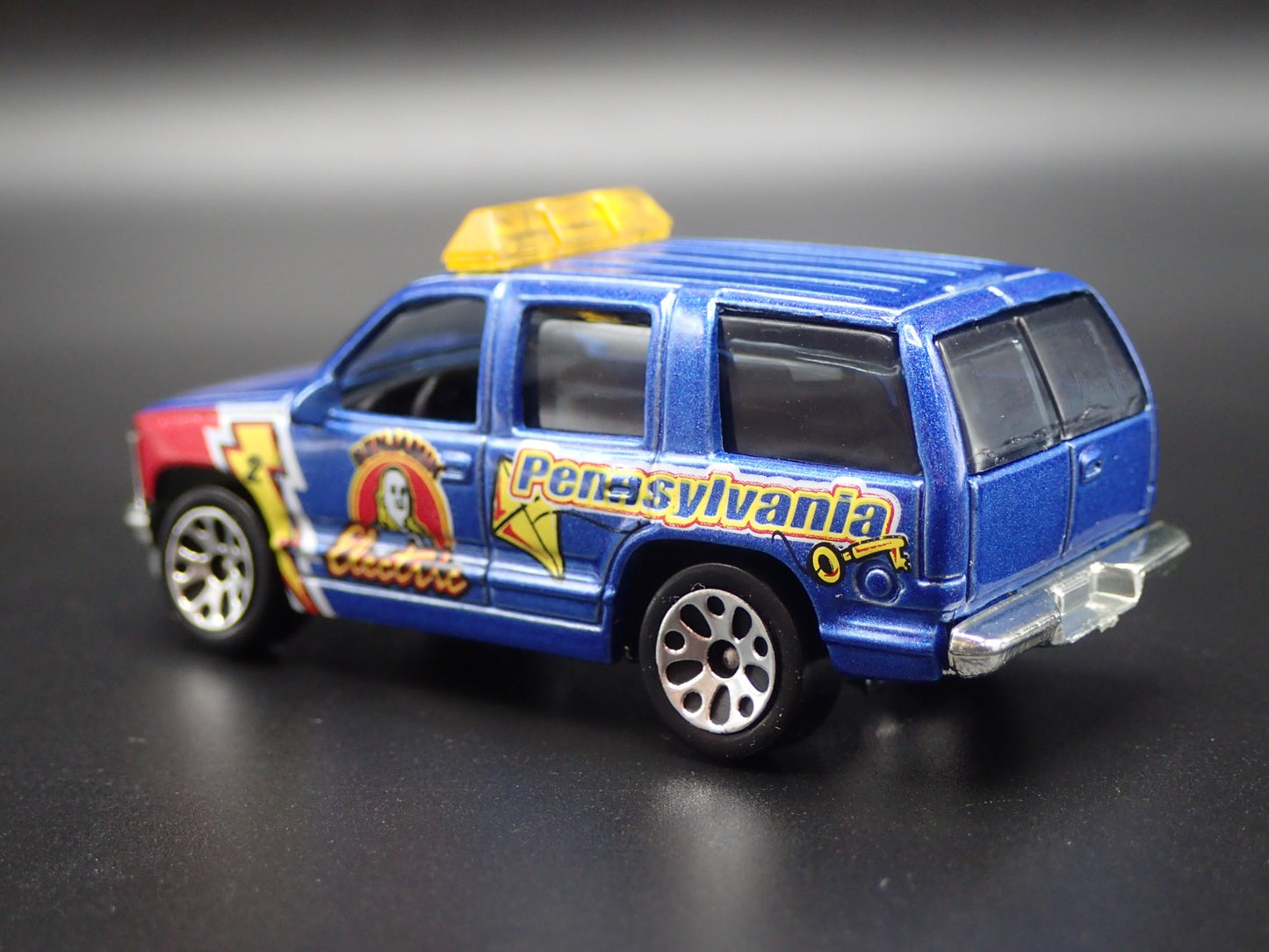 1997 97 CHEVY CHEVROLET TAHOE PENNSYLVANIA 1:64 SCALE DIORAMA DIECAST MODEL CAR