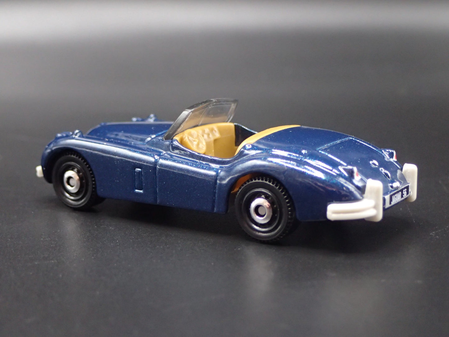 1954-1957 JAGUAR XK140 ROADSTER CONVERTIBLE 1:64 SCALE DIORAMA DIECAST MODEL CAR