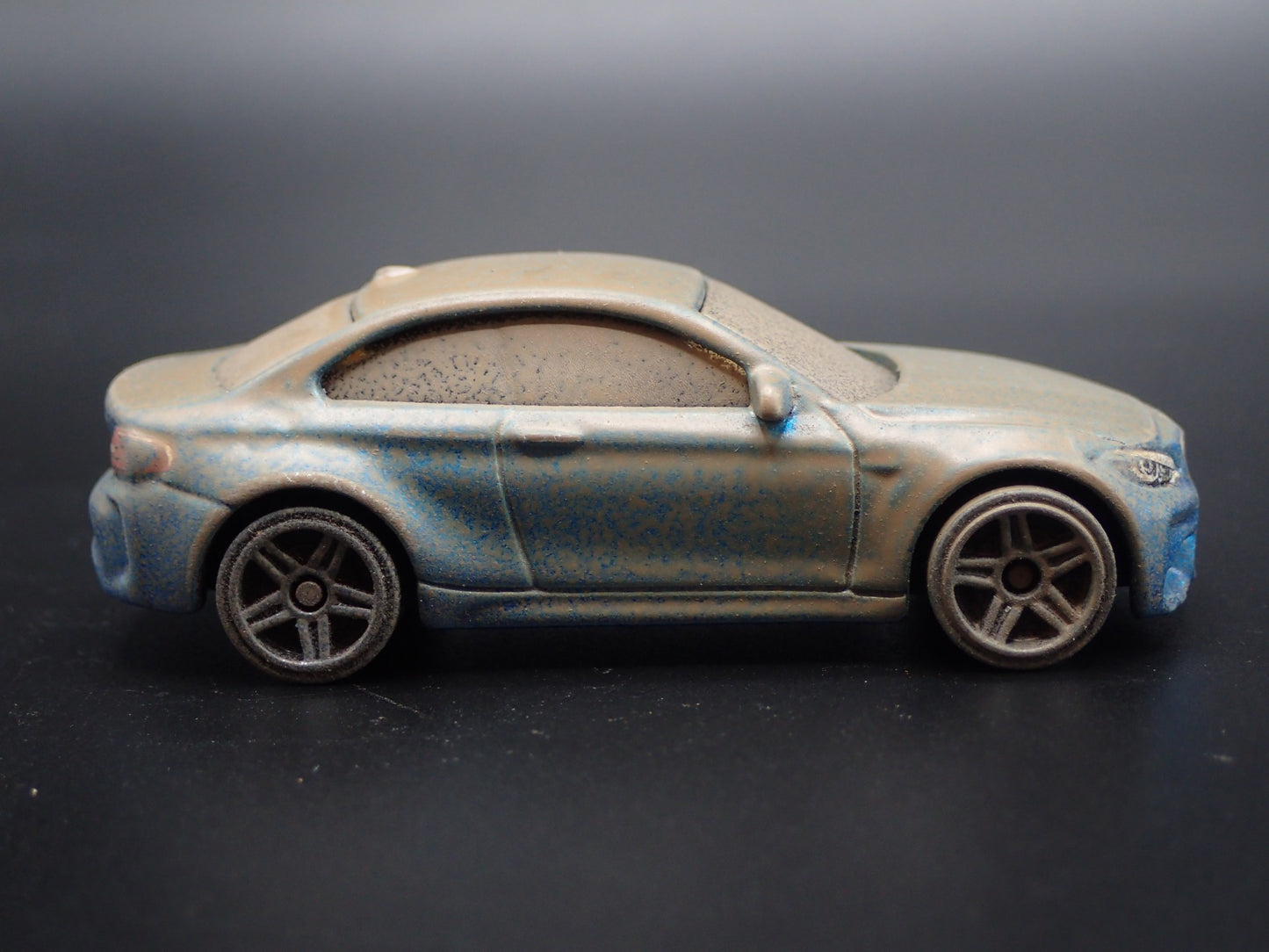 2016-2021 BMW M2 COUPE CUSTOM ABANDONED 1:64 SCALE DIORAMA DIECAST MODEL CAR