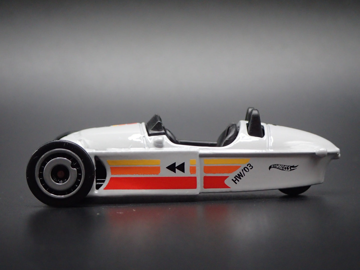 2022-2026 MORGAN SUPER 3 GRAY 1:64 SCALE COLLECTIBLE DIORAMA DIECAST MODEL CAR