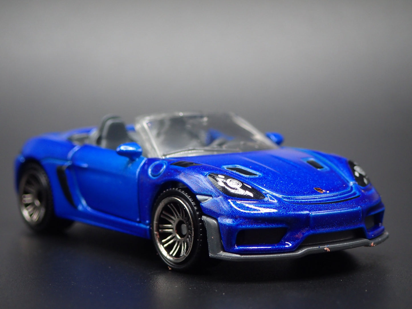 2022-2025 PORSCHE 718 SPYDER RS SUPER CAR 1:64 SCALE DIORAMA DIECAST MODEL CAR