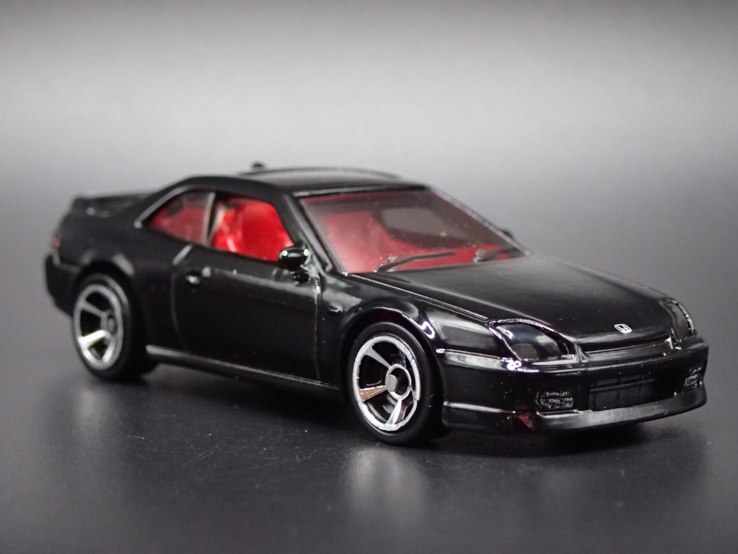 1997-2001 HONDA PRELUDE BLACK 1:64 SCALE COLLECTIBLE DIORAMA DIECAST MODEL CAR
