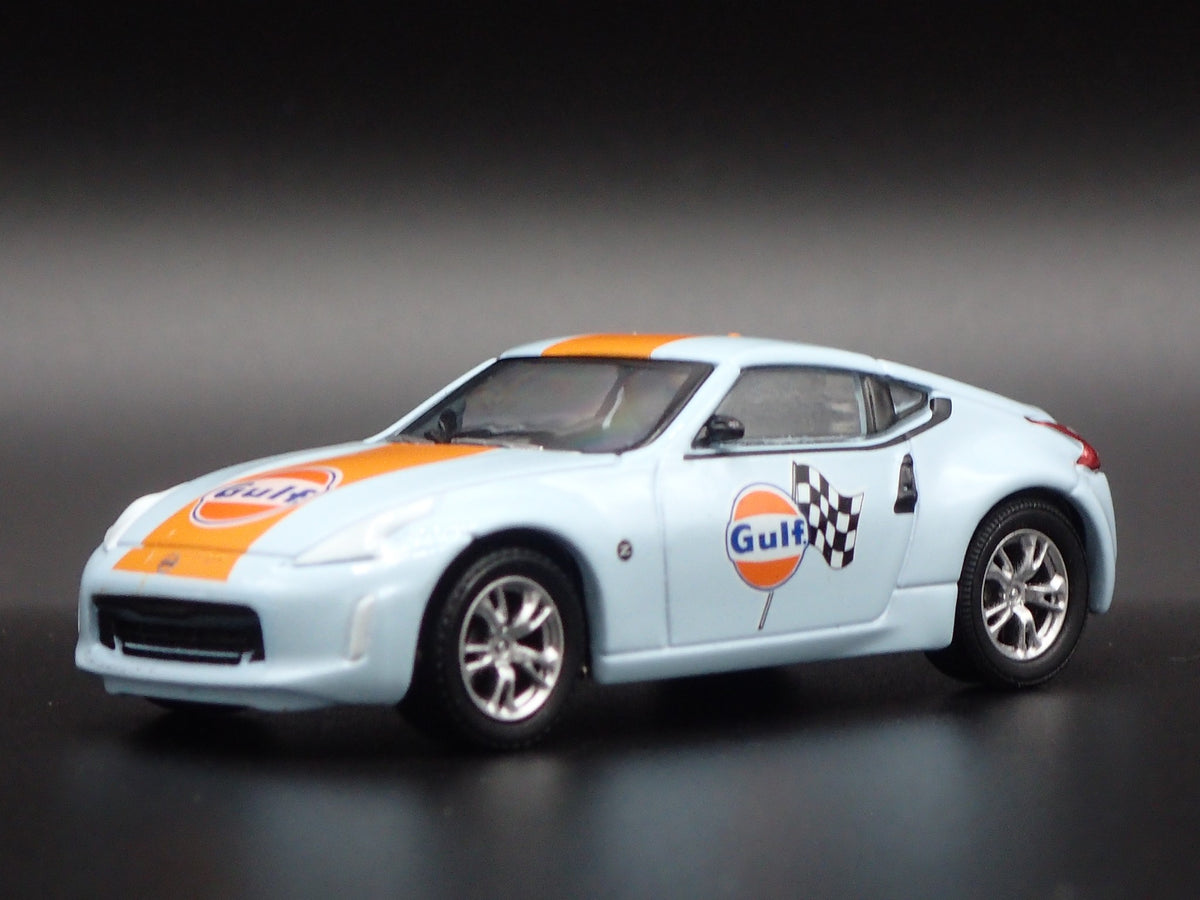 2020 20 NISSAN 370Z GULF OIL 1:64 SCALE COLLECTIBLE DIORAMA DIECAST MODEL CAR-Burning Rubber Toy Company