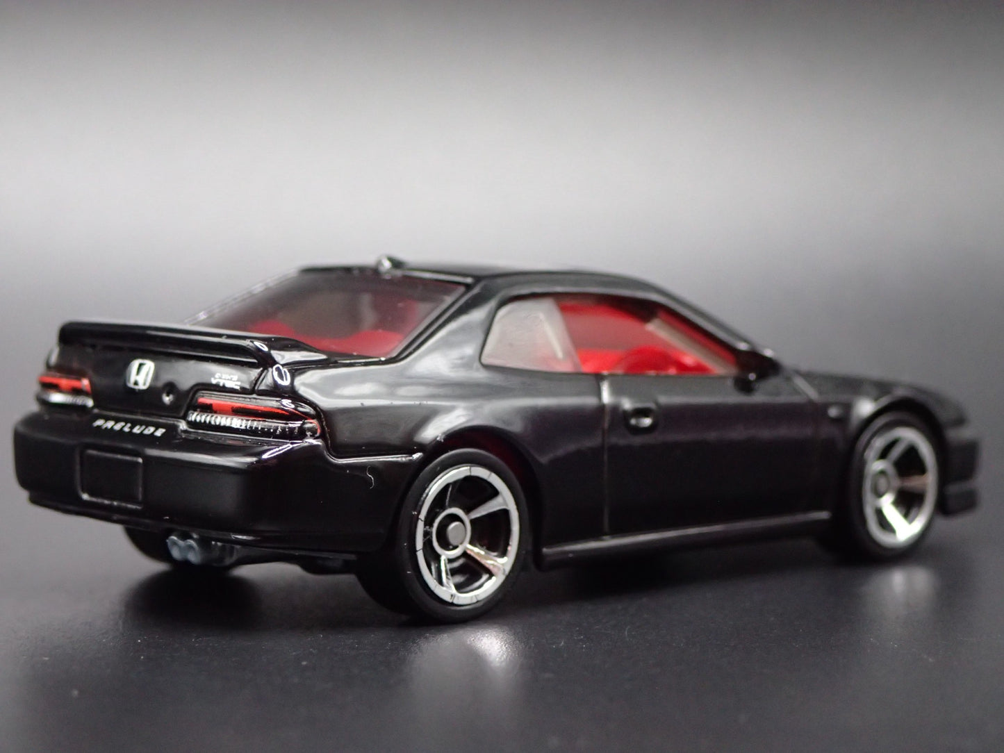1997-2001 HONDA PRELUDE BLACK 1:64 SCALE COLLECTIBLE DIORAMA DIECAST MODEL CAR