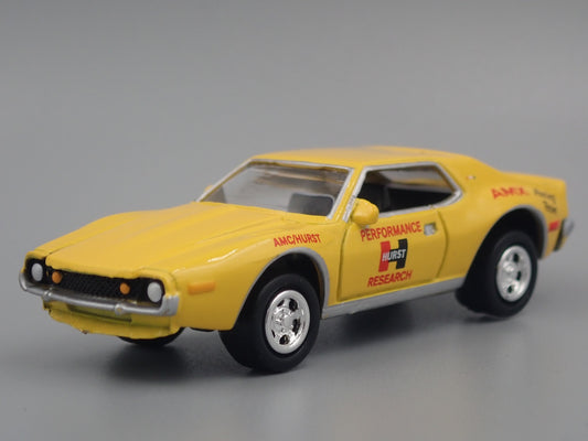 1972 72 AMC JAVELIN HURST 1:64 SCALE COLLECTIBLE DIORAMA DIECAST MODEL CAR