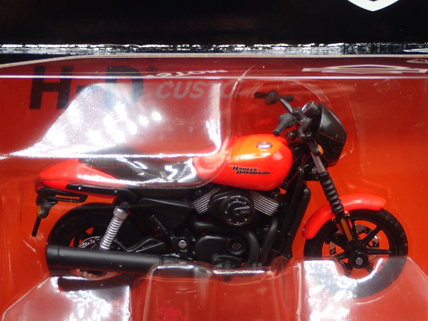 2015 15 STREET 750 HARLEY DAVIDSON MOTORCYCLE MAISTO SERIES 40 1/18 MODEL BIKE