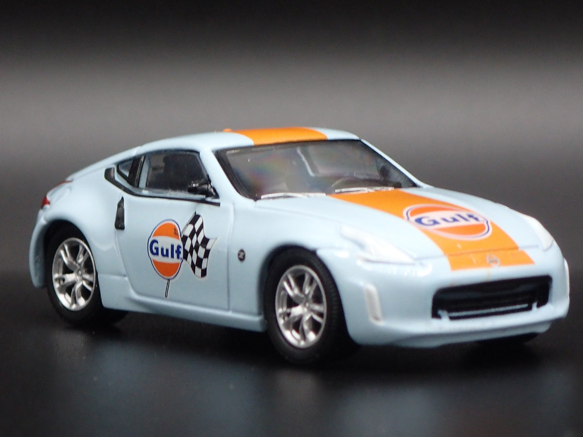2020 20 NISSAN 370Z GULF OIL 1:64 SCALE COLLECTIBLE DIORAMA DIECAST MODEL CAR-Burning Rubber Toy Company