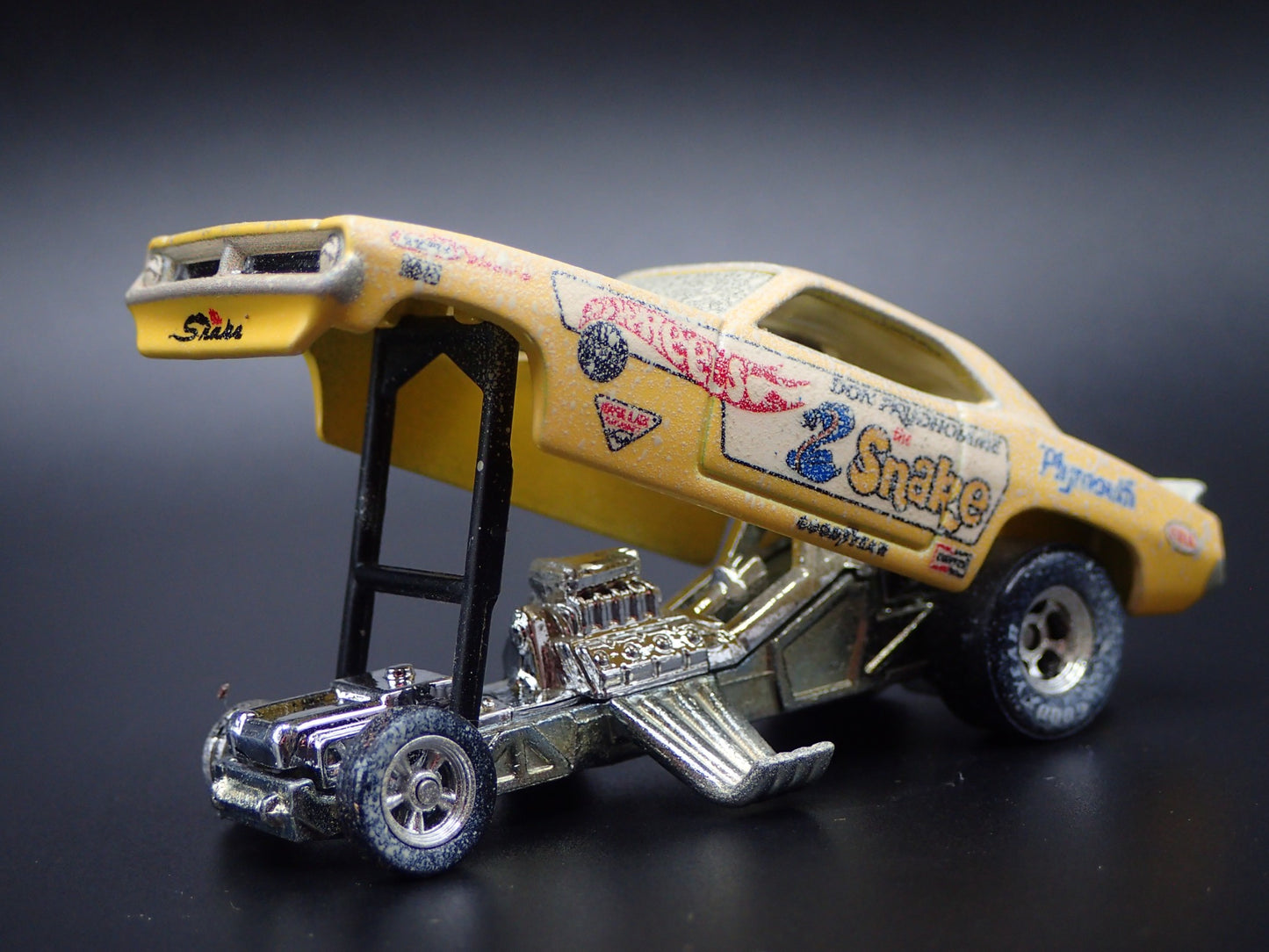 1972 PLYMOUTH CUDA  SNAKE DON PRUDHOMME HOT WHEELS 1:64 SCALE DIECAST MODEL CAR