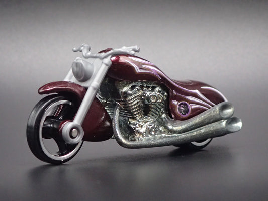 SCORCHIN SCOOTER MOTORCYCLE PURPLE HOT WHEELS 1:64 HW SCALE DIECAST MODEL CAR