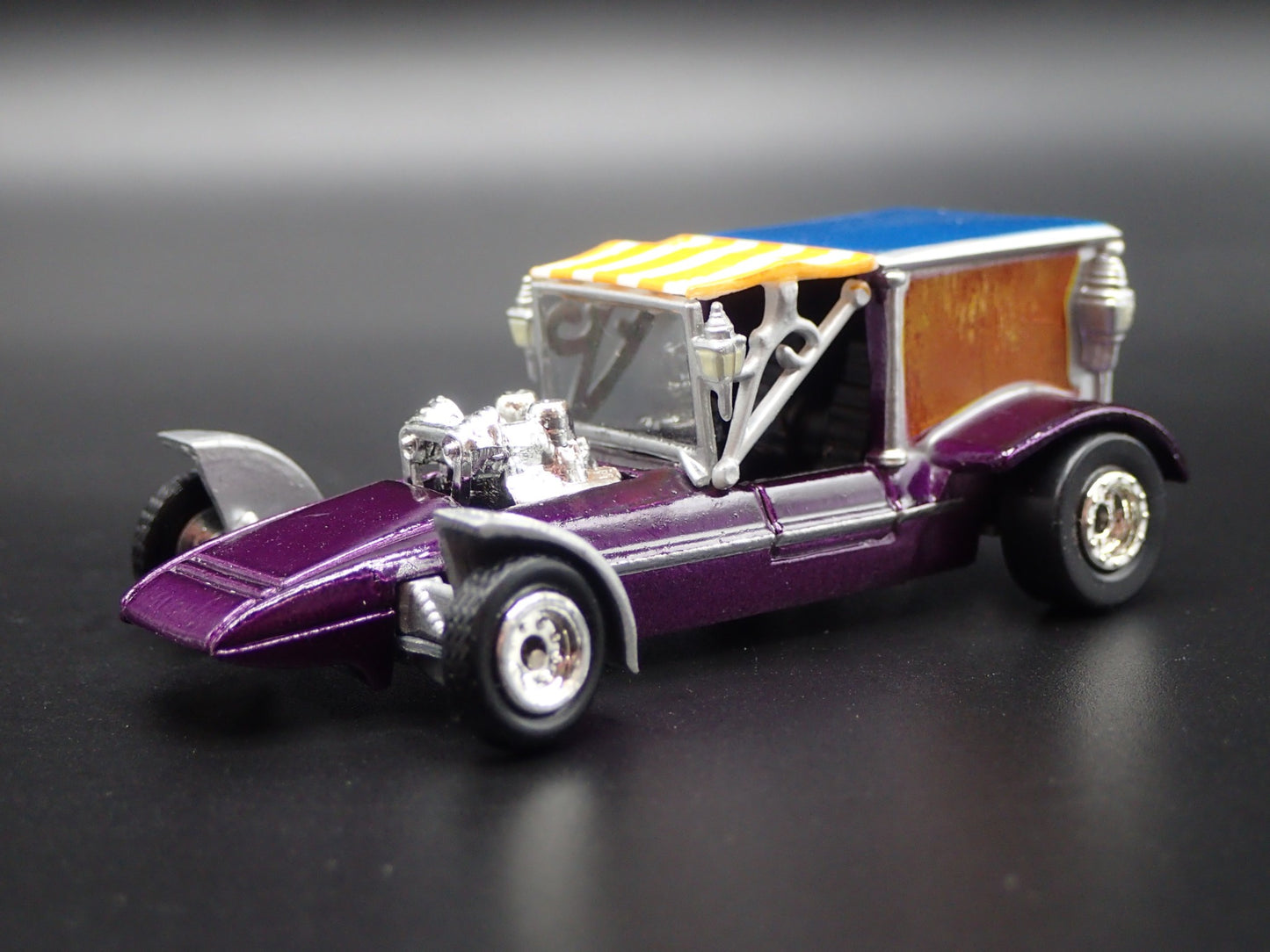 SURF HEARSE GEORGE BARRIS CUSTOM CAR RARE 1:64 SCALE DIORAMA DIECAST MODEL CAR