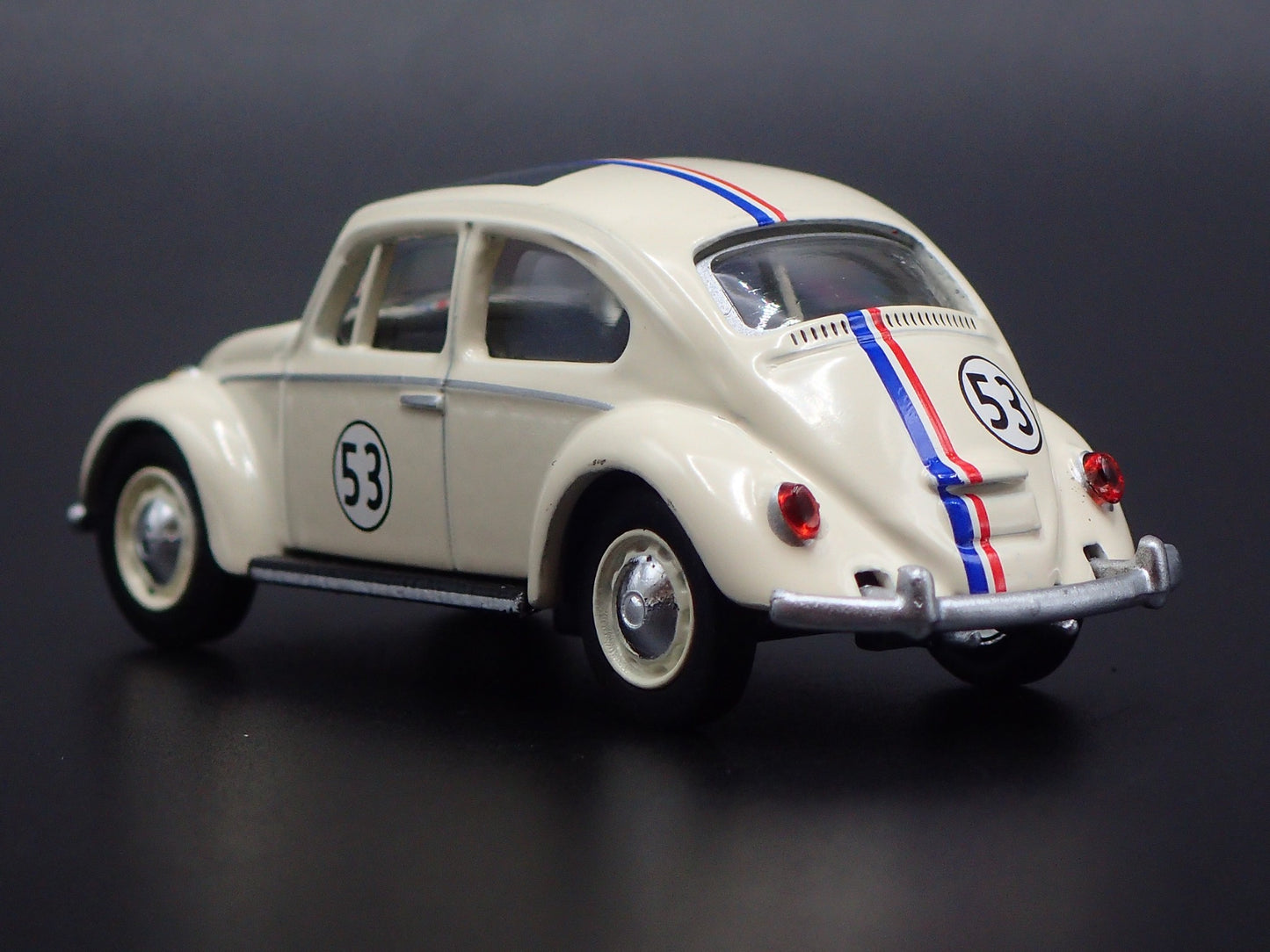 VW VOLKSWAGEN BEETLE HERBIE THE LOVE BUG 1:64 SCALE DIORAMA DIECAST MODEL CAR