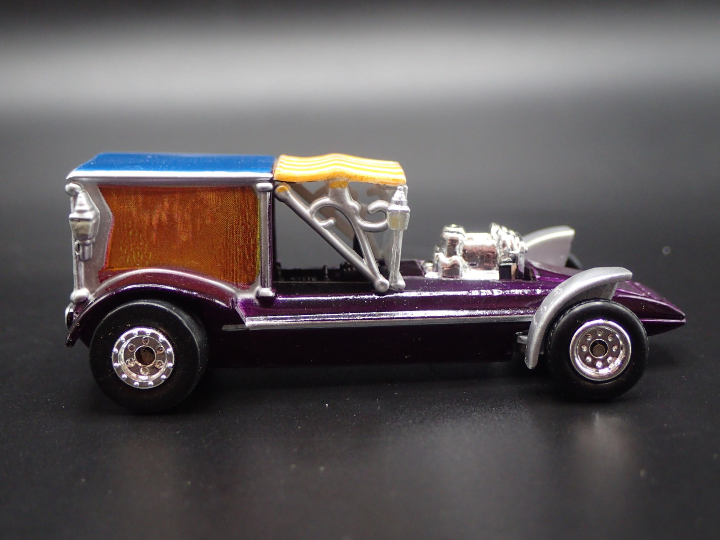 SURF HEARSE GEORGE BARRIS CUSTOM CAR RARE 1:64 SCALE DIORAMA DIECAST MODEL CAR