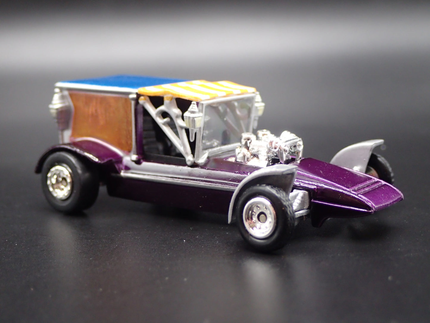 SURF HEARSE GEORGE BARRIS CUSTOM CAR RARE 1:64 SCALE DIORAMA DIECAST MODEL CAR