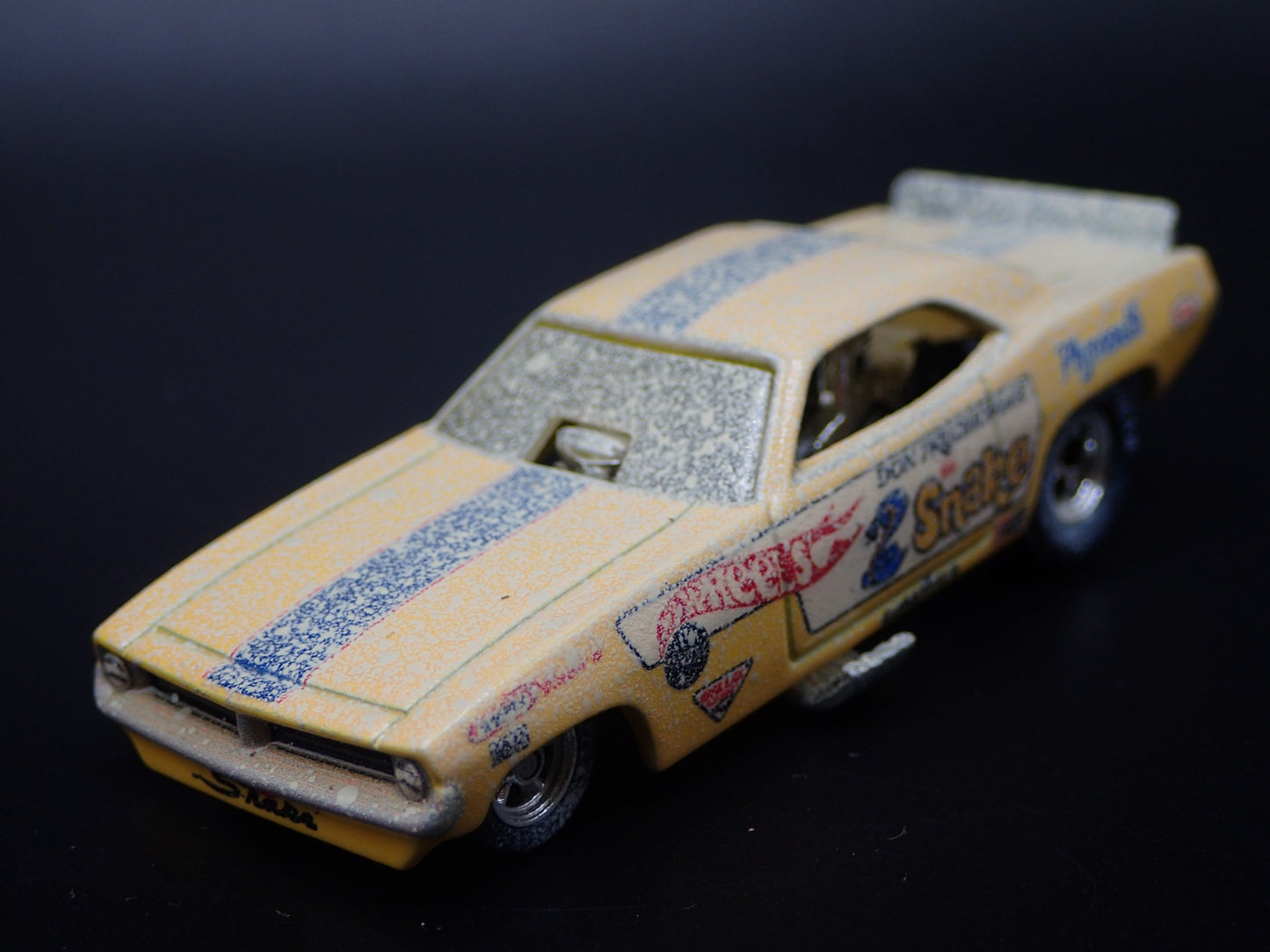 1972 PLYMOUTH CUDA  SNAKE DON PRUDHOMME HOT WHEELS 1:64 SCALE DIECAST MODEL CAR