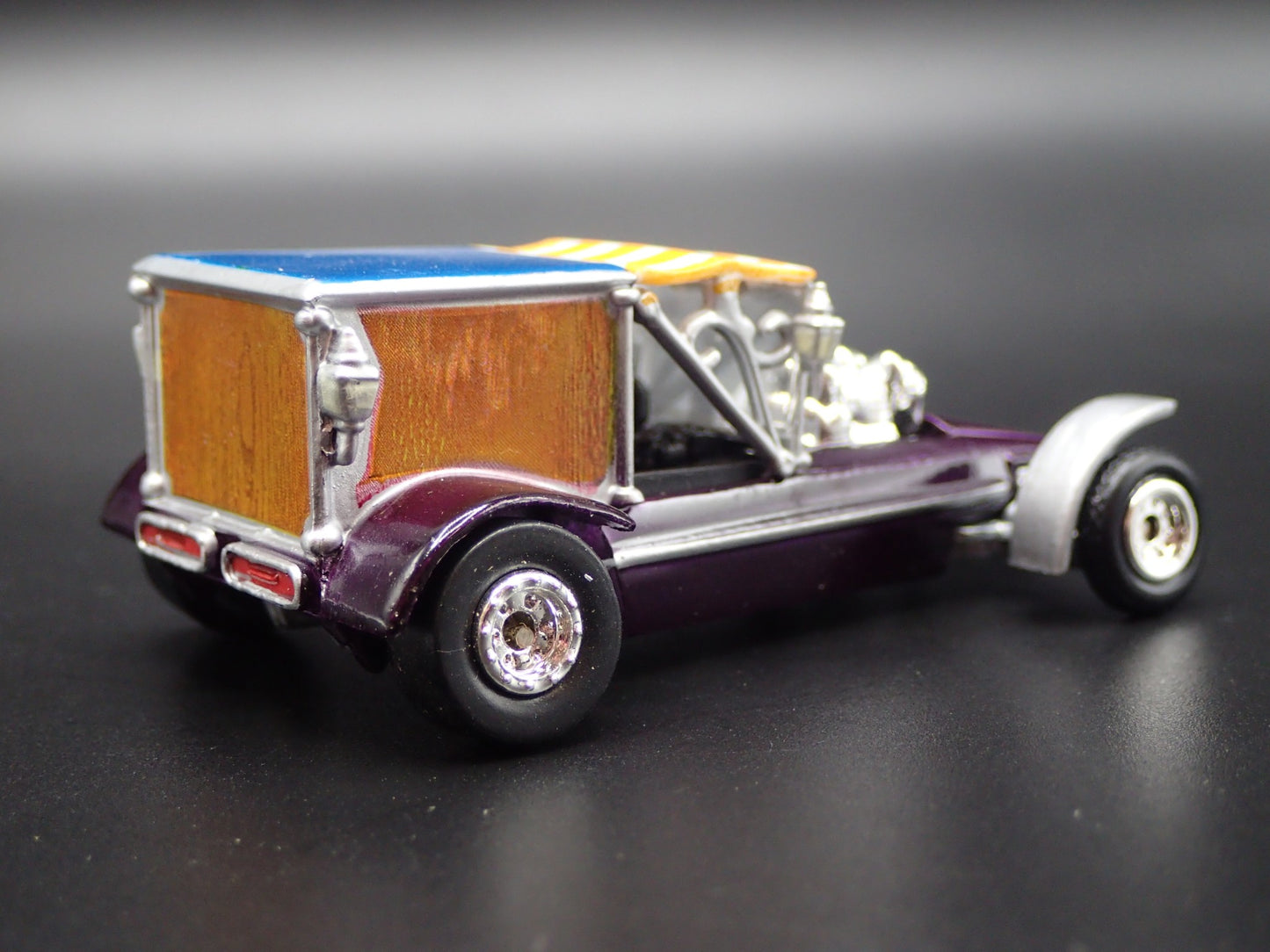 SURF HEARSE GEORGE BARRIS CUSTOM CAR RARE 1:64 SCALE DIORAMA DIECAST MODEL CAR
