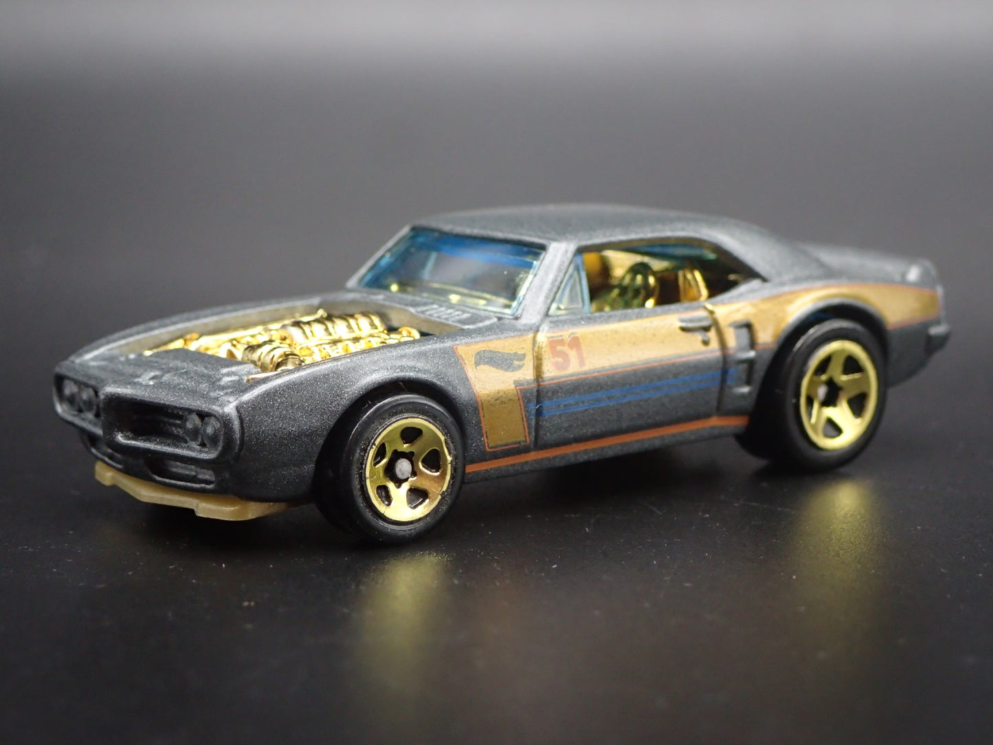 1967 67 PONTIAC FIREBIRD RARE 1:64 SCALE COLLECTIBLE DIORAMA DIECAST MODEL CAR
