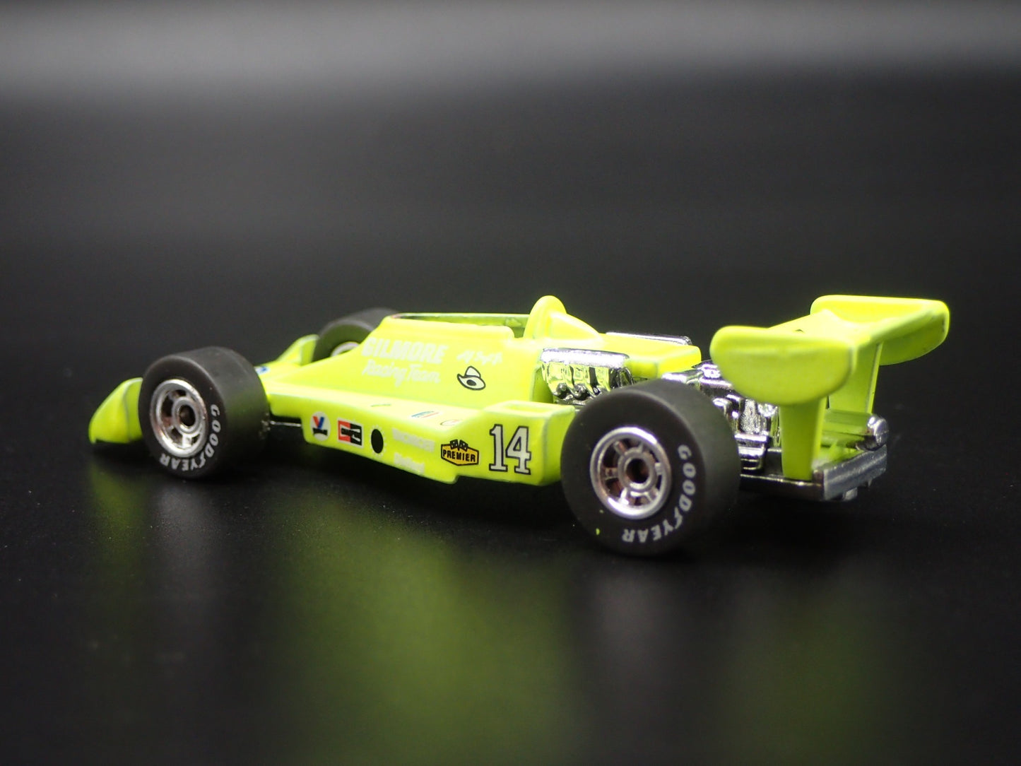 1977 77 AJ FOYT INDY 500 CAR WINNER RARE 1:64 SCALE DIORAMA DIECAST MODEL CAR