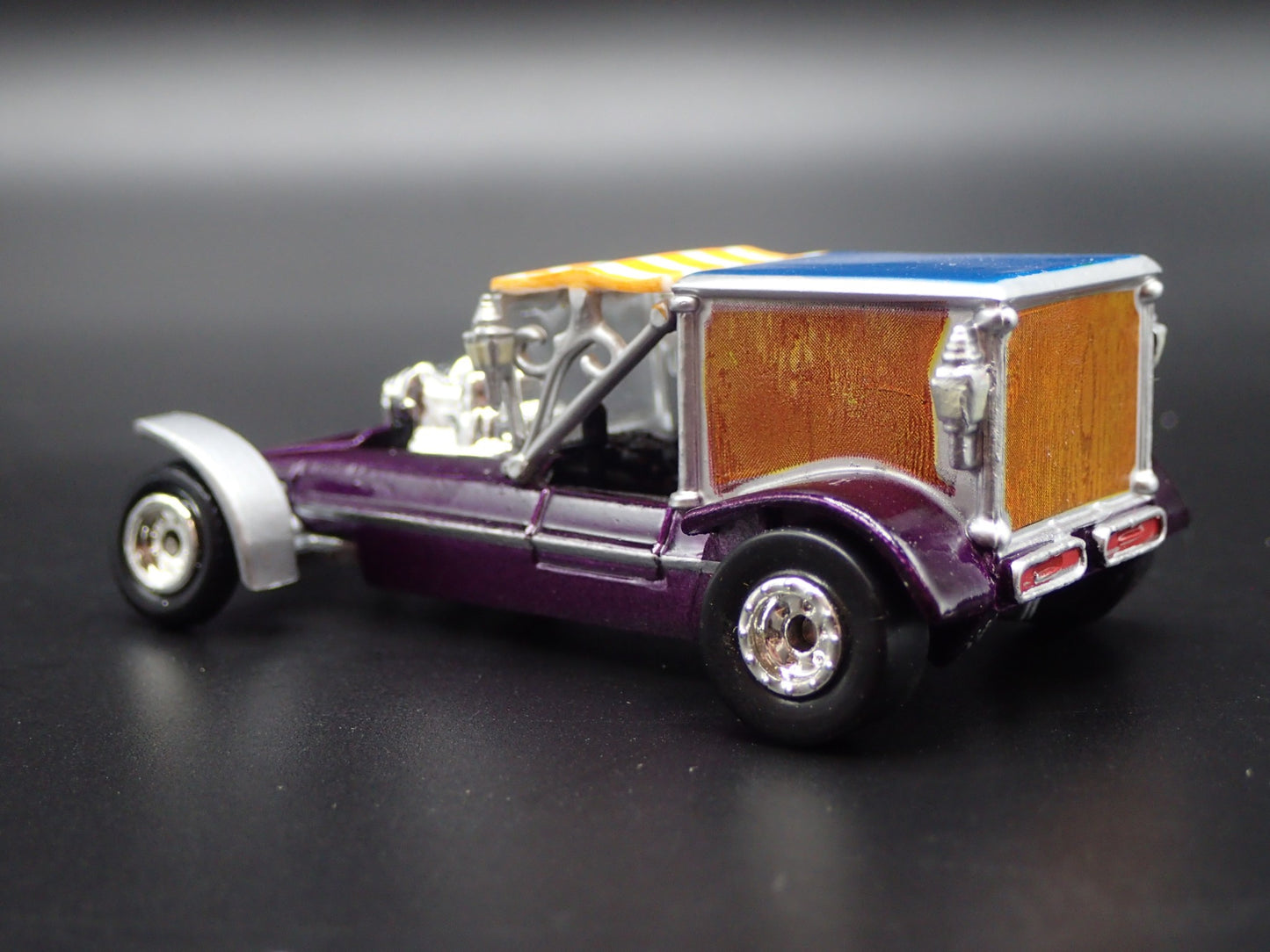 SURF HEARSE GEORGE BARRIS CUSTOM CAR RARE 1:64 SCALE DIORAMA DIECAST MODEL CAR