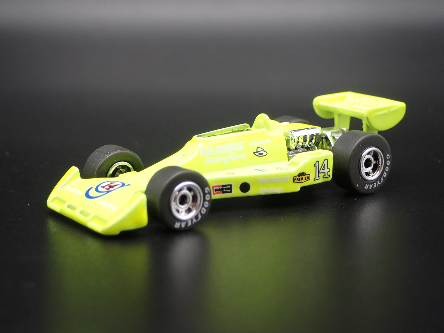 1977 77 AJ FOYT INDY 500 CAR WINNER RARE 1:64 SCALE DIORAMA DIECAST MODEL CAR