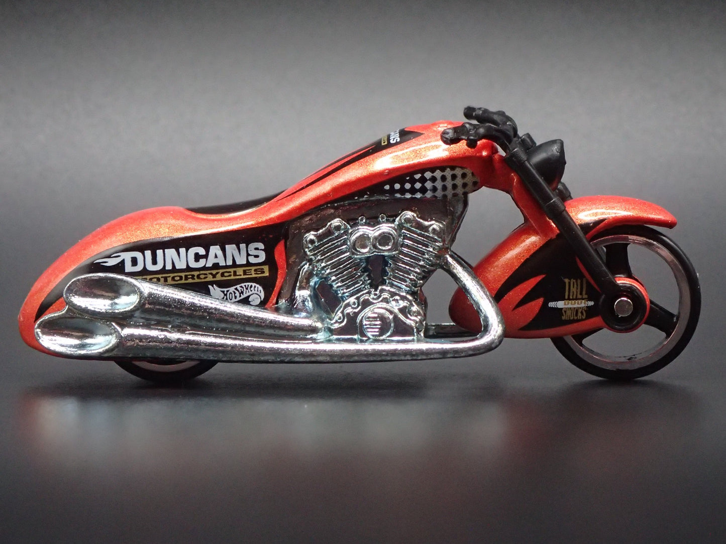 SCORCHIN SCOOTER MOTORCYCLE ORANGE HOT WHEELS 1:64 HW SCALE DIECAST MODEL CAR