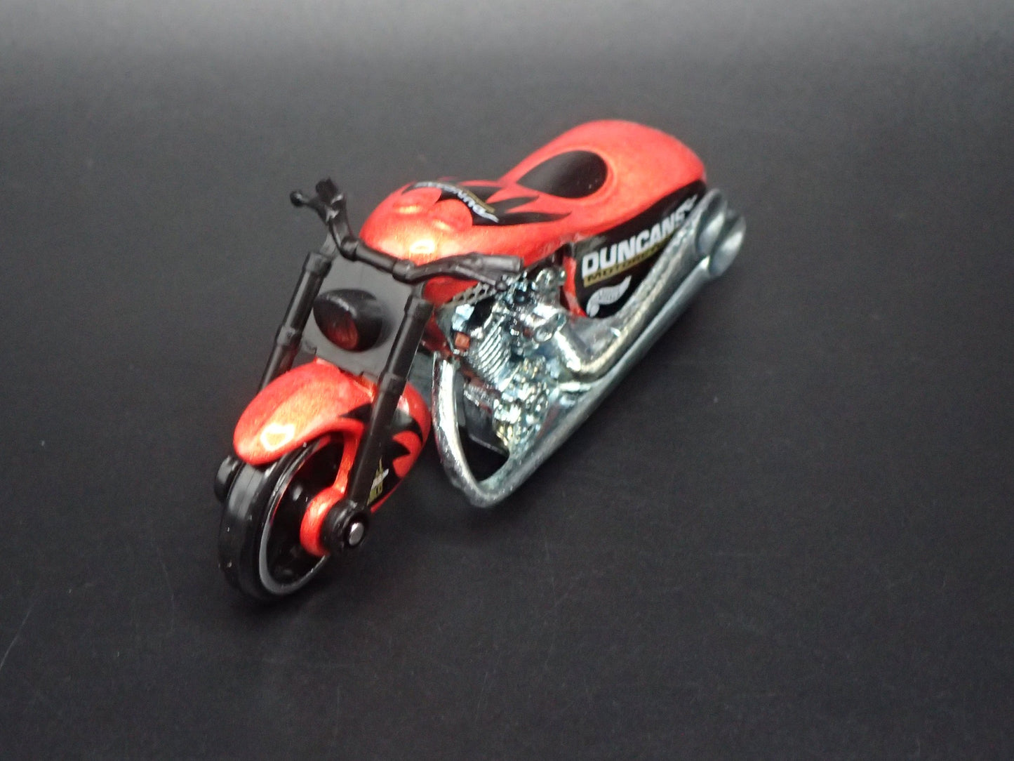 SCORCHIN SCOOTER MOTORCYCLE ORANGE HOT WHEELS 1:64 HW SCALE DIECAST MODEL CAR