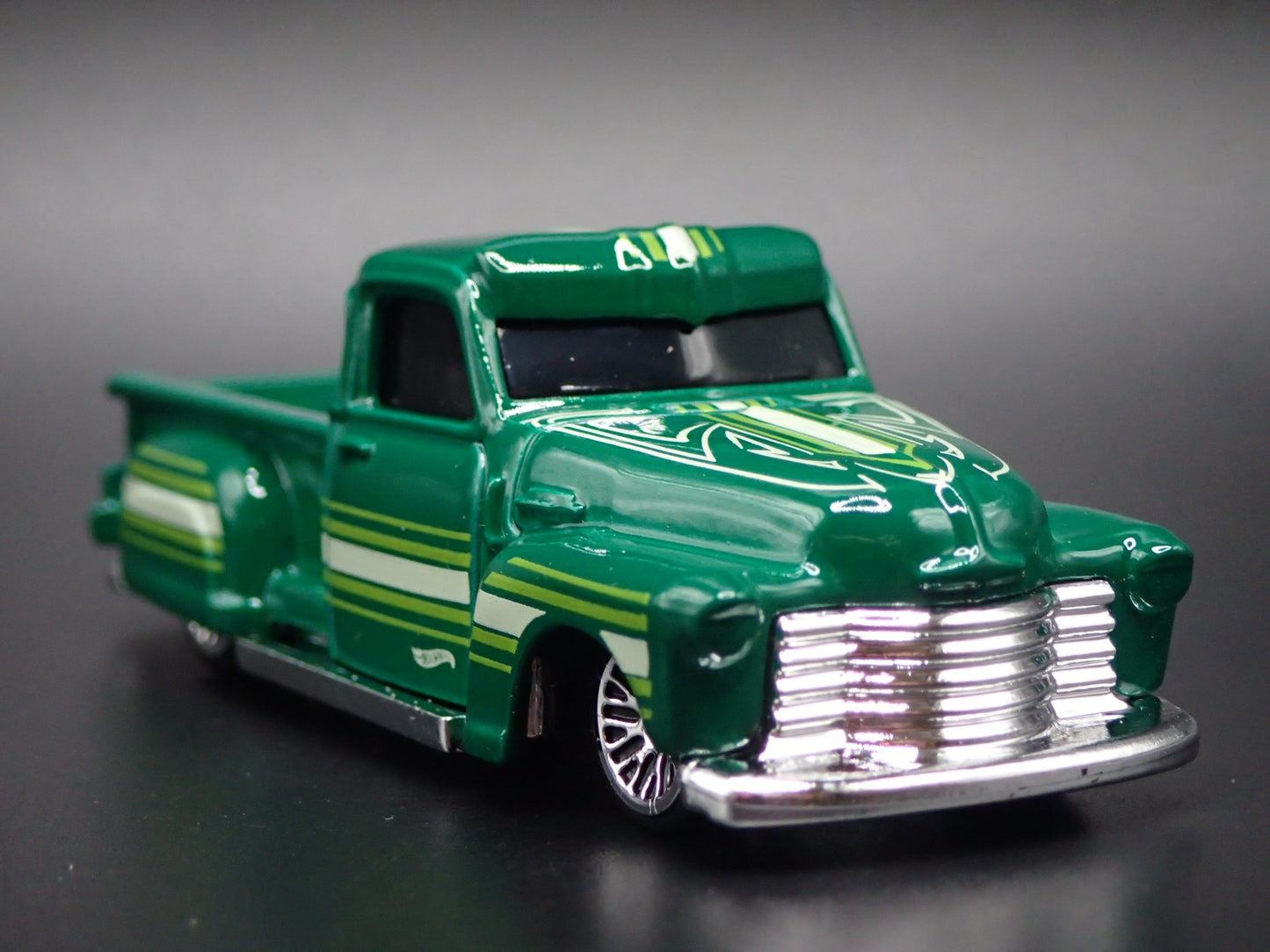 1947-1953 CHEVY CHEVROLET PICKUP TRUCK GREEN 1:64 SCALE DIECAST MODEL CAR