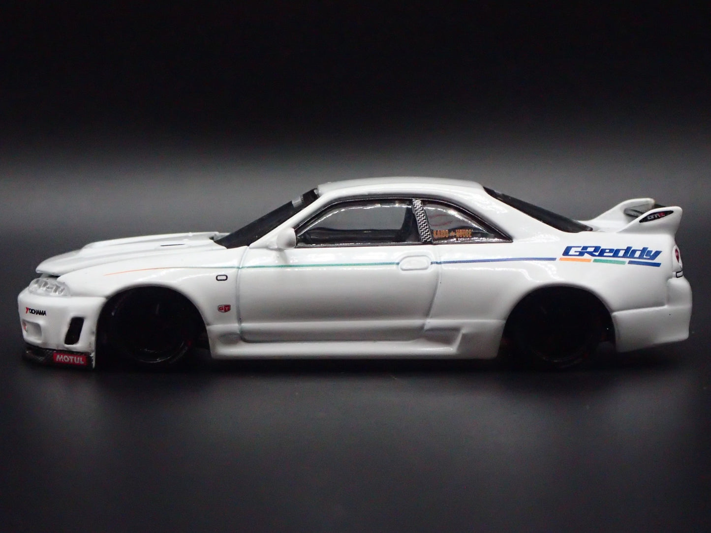 1993-1998 NISSAN SKYLINE GTR R33 GREDDY KAIDO HOUSE 1:64 SCALE DIECAST MODEL CAR
