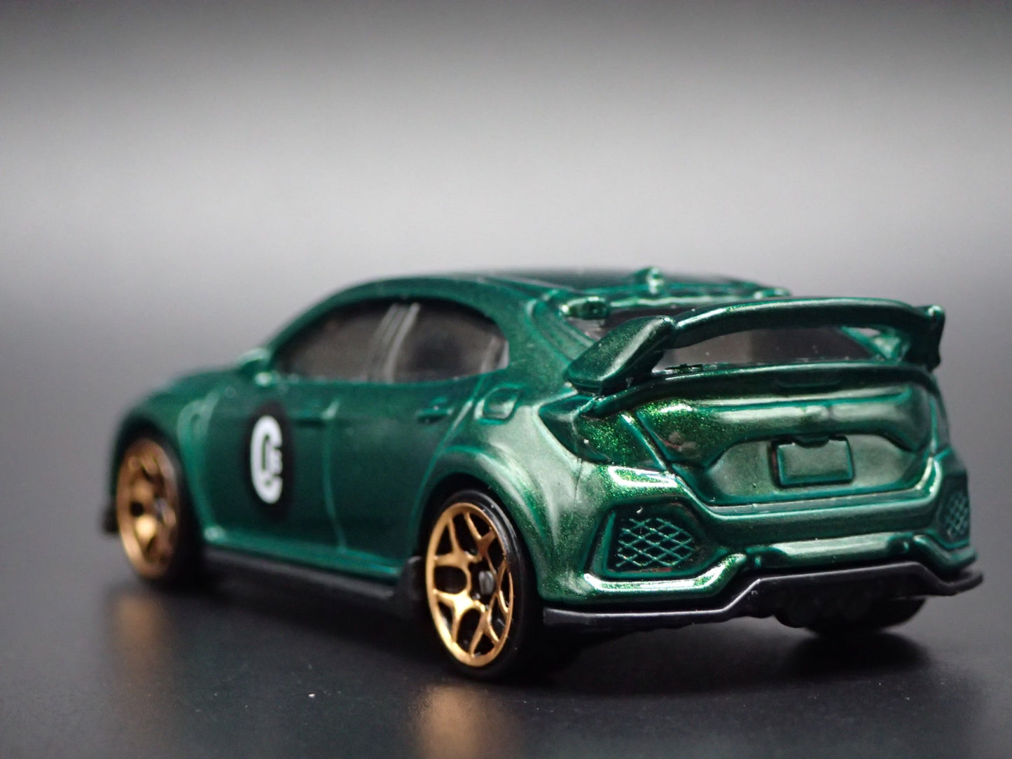 2017-2019 HONDA CIVIC TYPE R 4 FOUR DOOR 1:64 SCALE DIORAMA DIECAST MODEL CAR