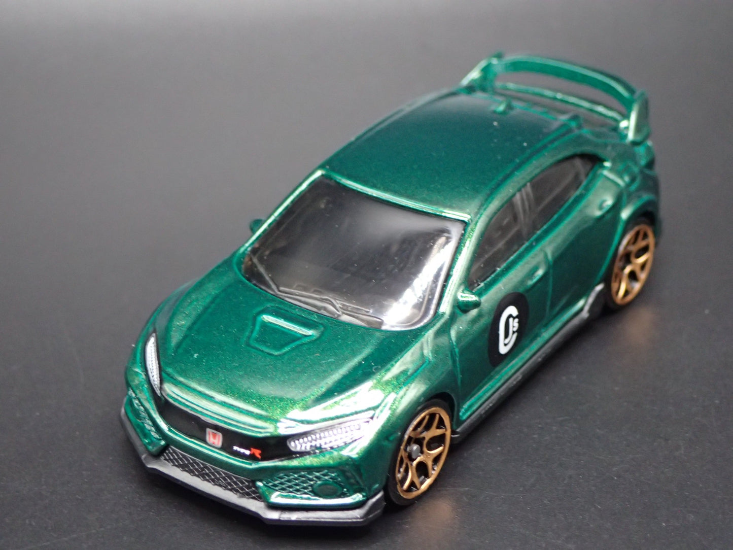 2017-2019 HONDA CIVIC TYPE R 4 FOUR DOOR 1:64 SCALE DIORAMA DIECAST MODEL CAR