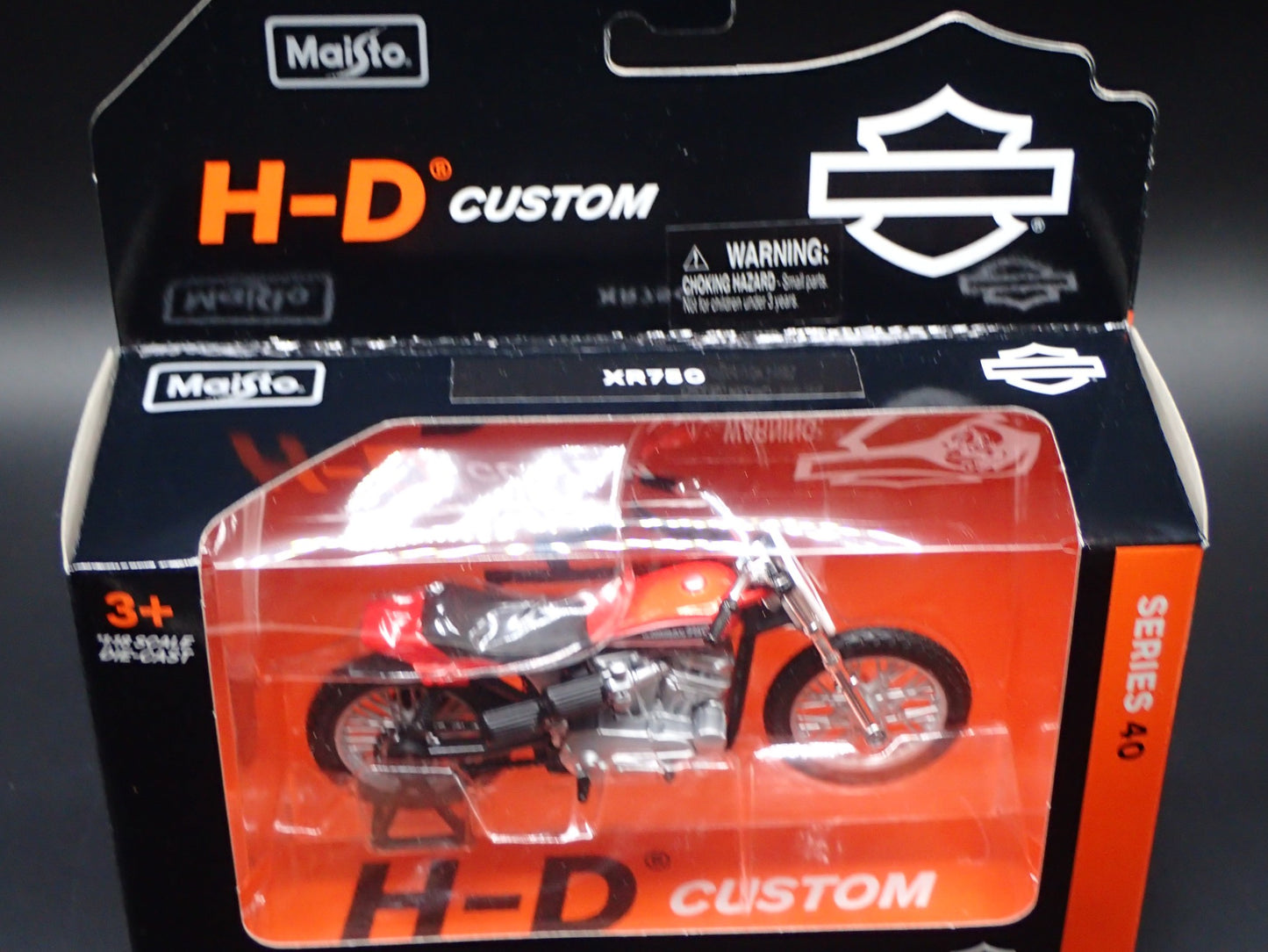 1972 72 XR750 RACING BIKE HARLEY DAVIDSON MAISTO SERIES 40 1/18 MOTORCYCLE MODEL