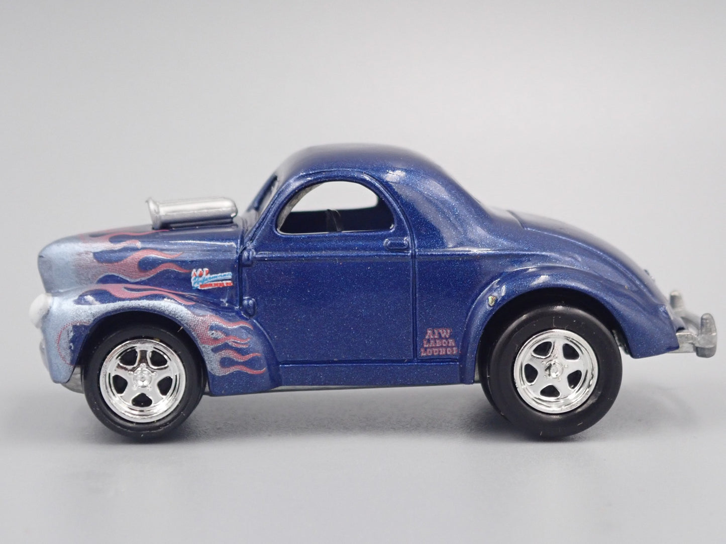 1941 41 WILLYS COUPE GASSER 1:64 SCALE LIMITED COLLECTIBLE DIECAST MODEL CAR