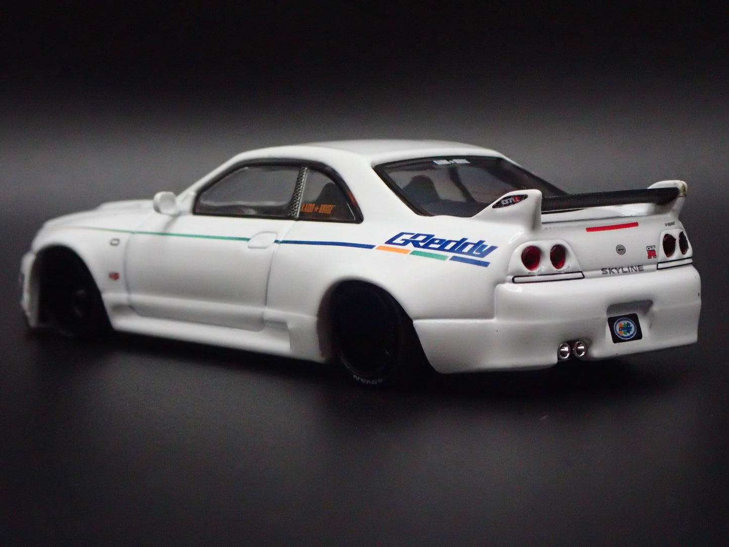 1993-1998 NISSAN SKYLINE GTR R33 GREDDY KAIDO HOUSE 1:64 SCALE DIECAST MODEL CAR