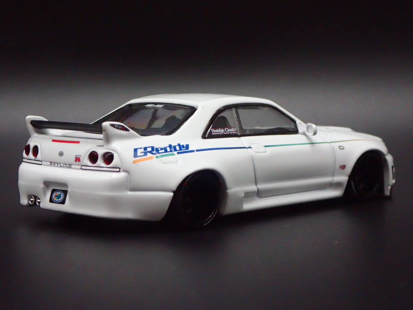 1993-1998 NISSAN SKYLINE GTR R33 GREDDY KAIDO HOUSE 1:64 SCALE DIECAST MODEL CAR