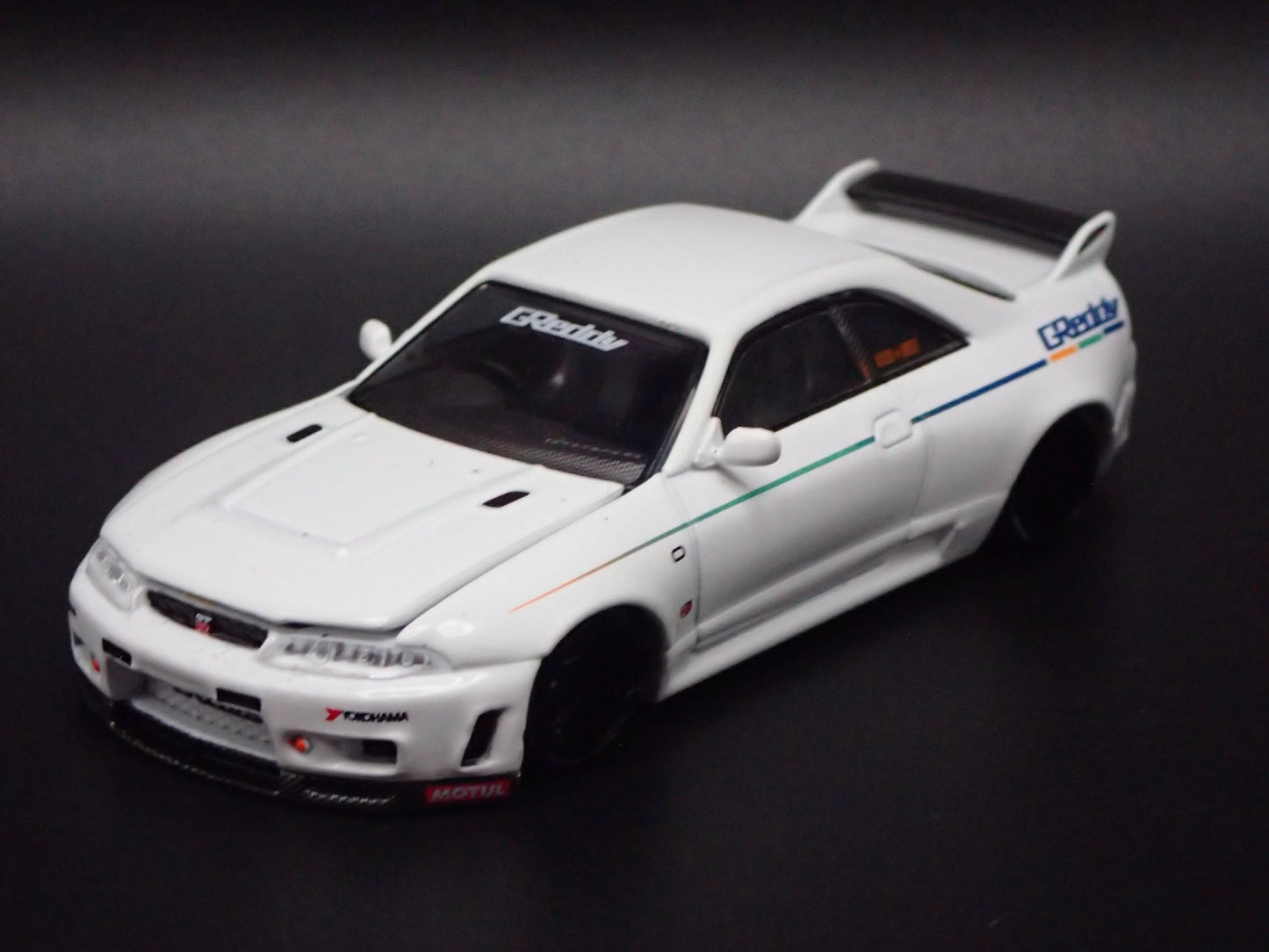 1993-1998 NISSAN SKYLINE GTR R33 GREDDY KAIDO HOUSE 1:64 SCALE DIECAST MODEL CAR