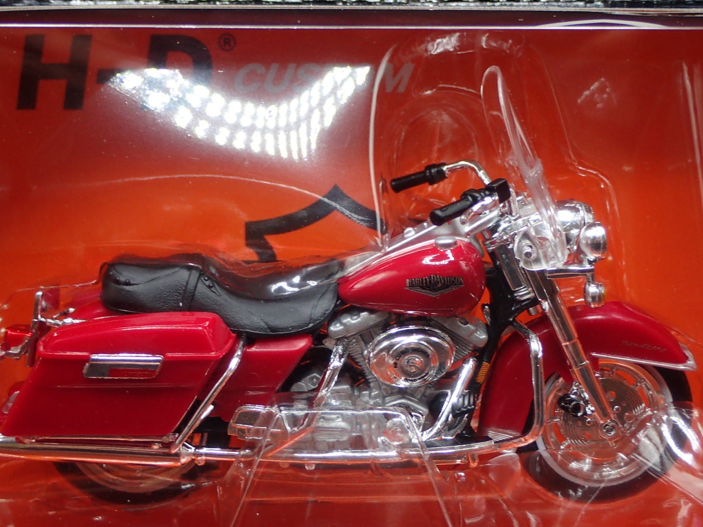 1999 99 FLHR ROAD KING HARLEY DAVIDSON MOTORCYCLE MAISTO SERIES 40 1:18 MODEL