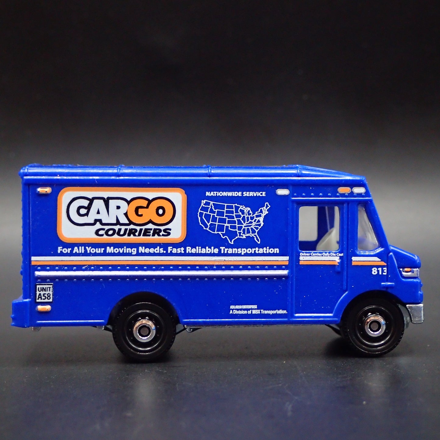 STEP VAN BOX CARGO COURIERS DELIVERY 1:64 MB SCALE DIORAMA DIECAST MODEL CAR