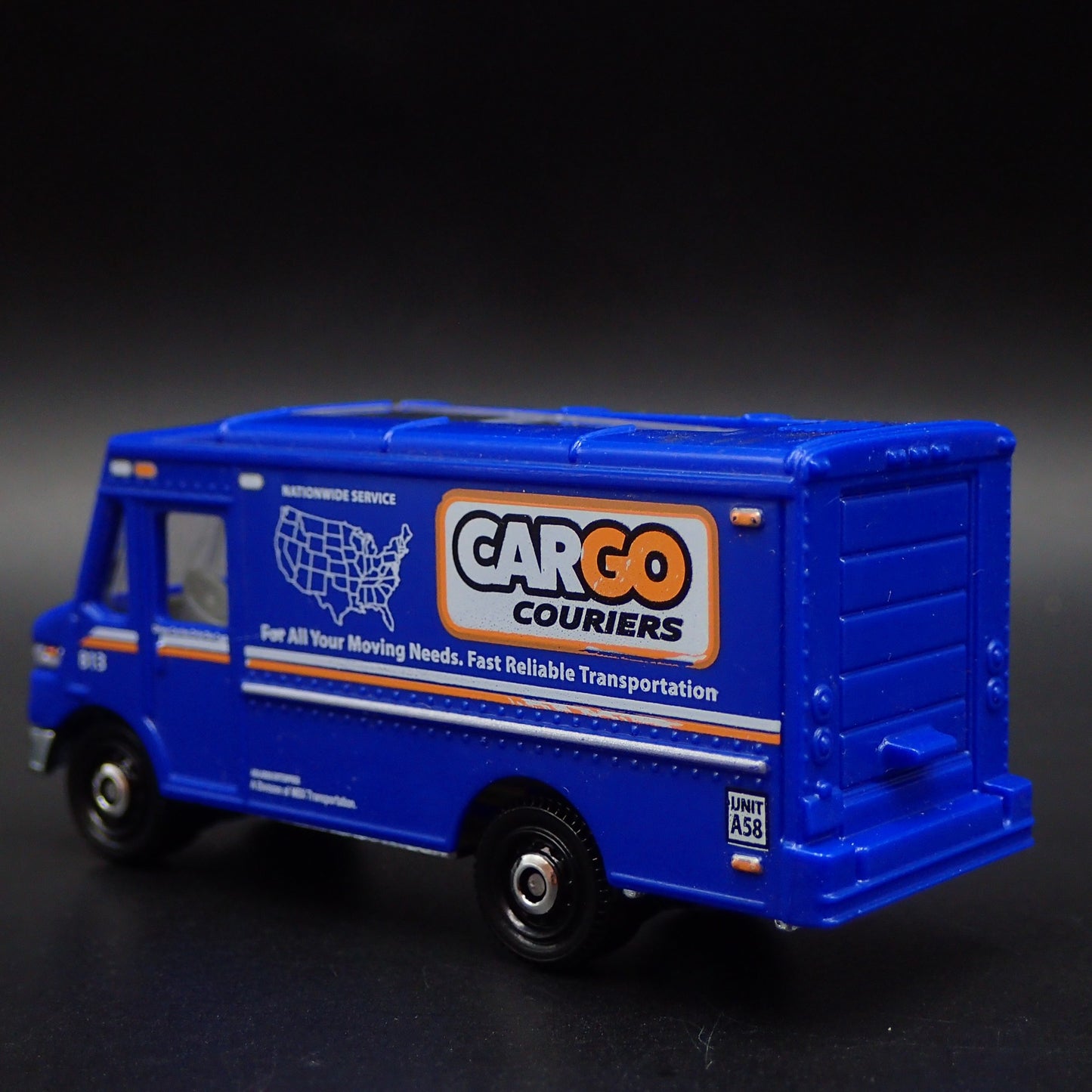 STEP VAN BOX CARGO COURIERS DELIVERY 1:64 MB SCALE DIORAMA DIECAST MODEL CAR