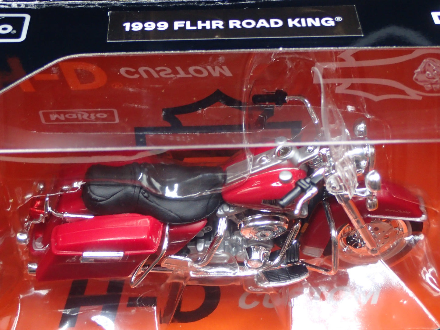 1999 99 FLHR ROAD KING HARLEY DAVIDSON MOTORCYCLE MAISTO SERIES 40 1:18 MODEL