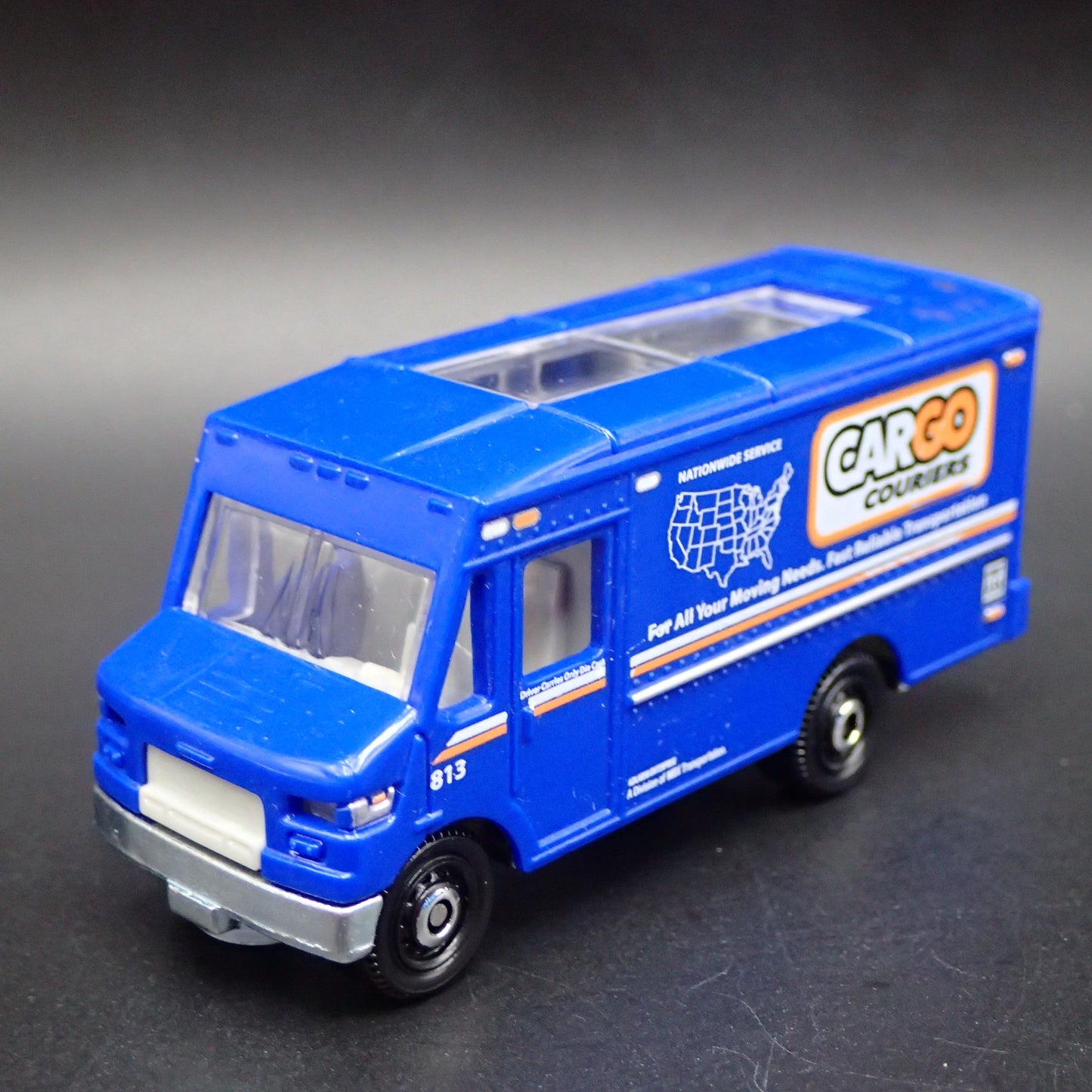 STEP VAN BOX CARGO COURIERS DELIVERY 1:64 MB SCALE DIORAMA DIECAST MODEL CAR